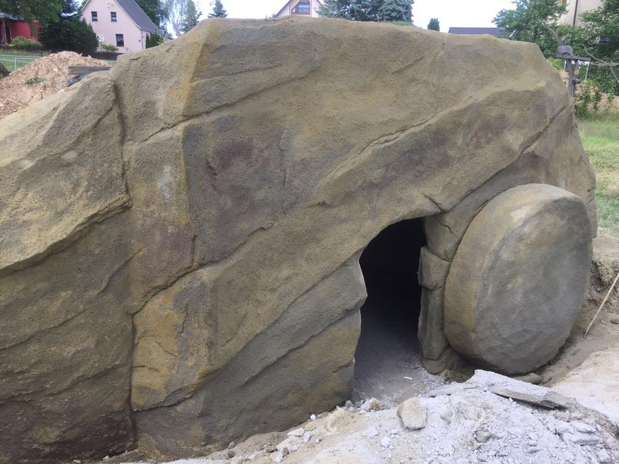 Neubau von Grotten für den Christlichen Erlebnisgarten in Brünlos
