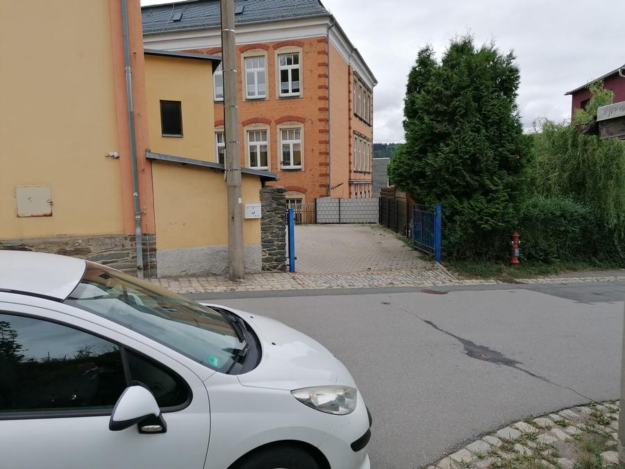 Komplexsanierung Schule + Turnhalle in Lößnitz